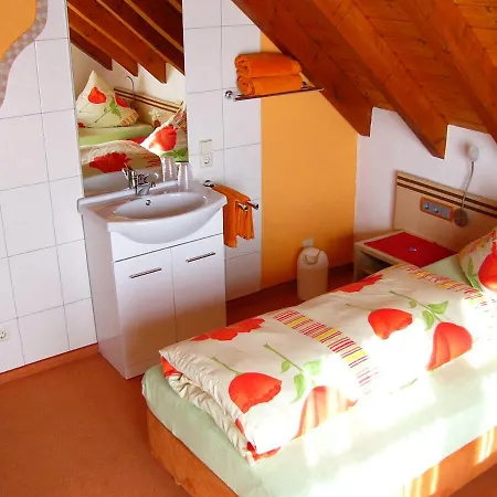 Gaestezimmer Schanz-hilbel Pensión *